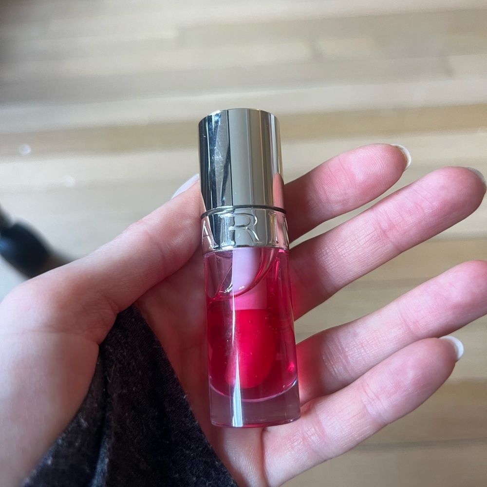 Vibrant Pink Clarins Lip Oil - Picture 2 of 4